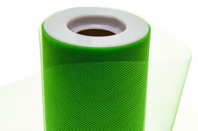 Фатин в шпульках 16-146, 10 гр/м2, шир. 15 см (в нам. 25+/-1 м), цвет зелёный - купить в Саратове. Цена: 100.69 руб.